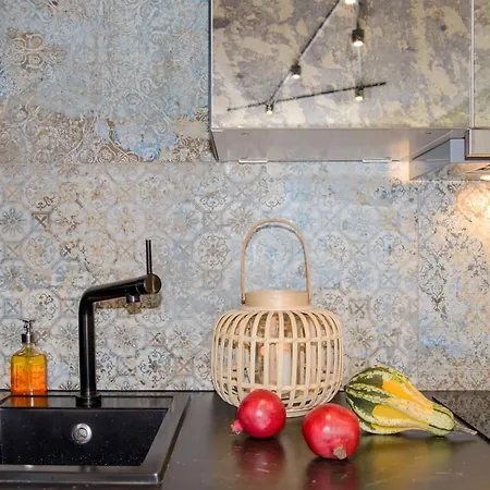 Maya's Flats & 34 - Chmielna 73 Апартаменты Гданьск